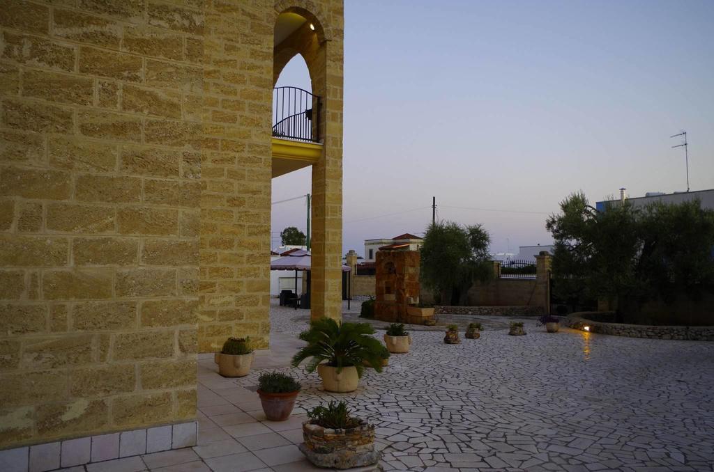 Villa Arneide Bed And Breakfast Torre Lapillo Extérieur photo
